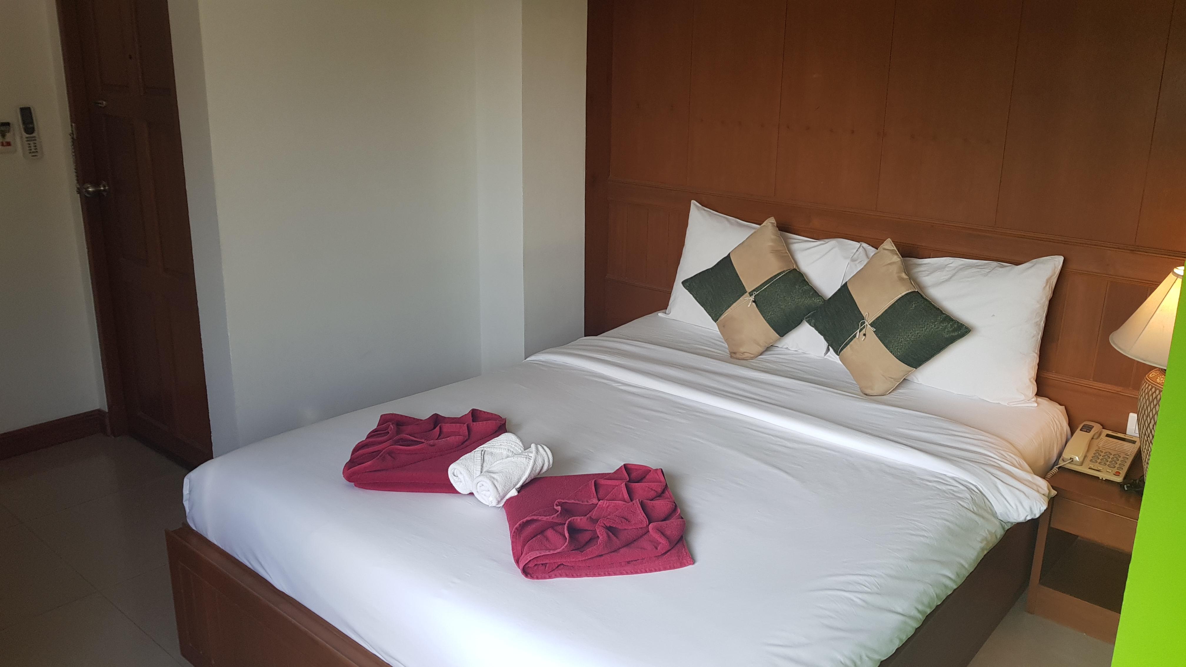 Pipikuku Hotel & Restaurant Phuket Ngoại thất bức ảnh
