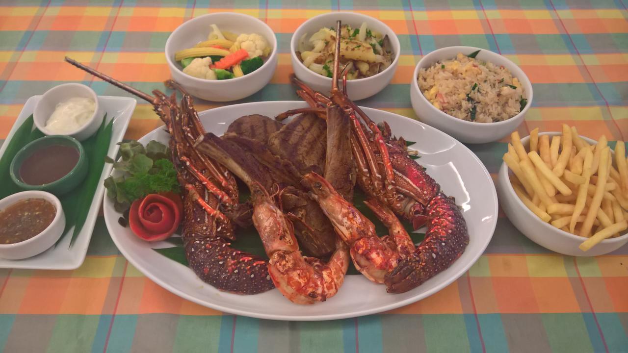 Pipikuku Hotel & Restaurant Phuket Ngoại thất bức ảnh